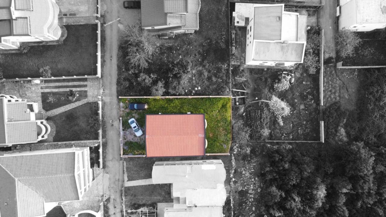 באר Laurel Apartments מראה חיצוני תמונה