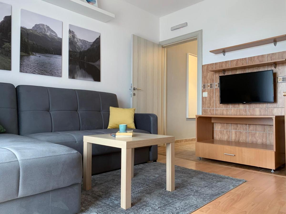 באר Laurel Apartments מראה חיצוני תמונה