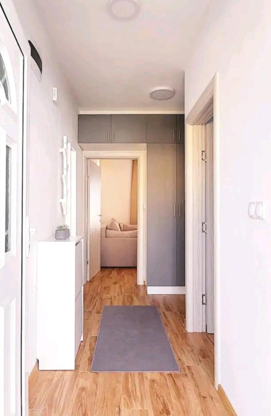 באר Laurel Apartments חדר תמונה